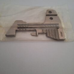 Chapa de Agulha Overlock Siruba com Canaleta - E859F